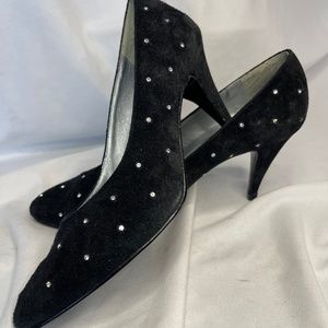 AJ Valenci black suede w/crystals pump-very pretty